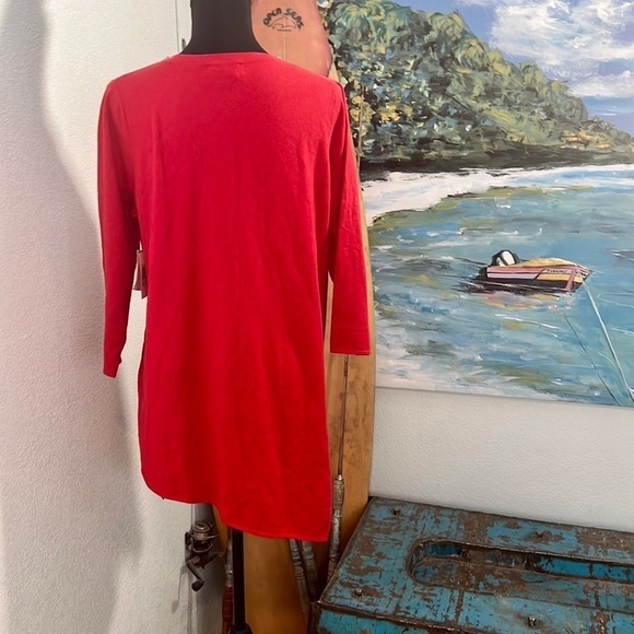 NWT Carmen Marc Valvo, Perfect Red, Soft Tunic w/Rhinestone Collar Embellishment - Picture 3 of 9